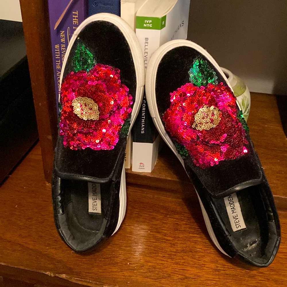 Steve Madden slip-on Sneakers sz10